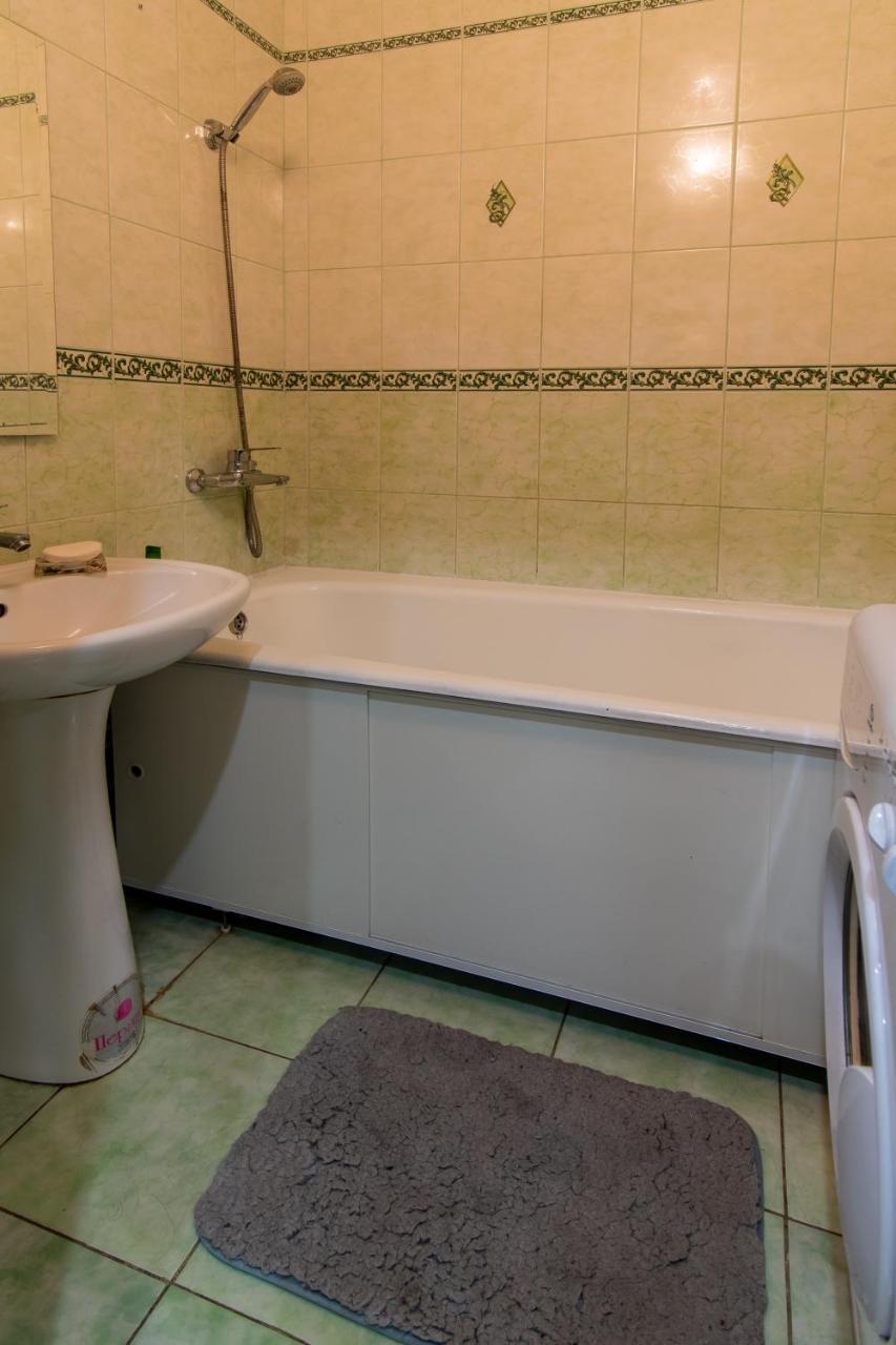 Apartment Street Trostyanetskaya 基輔 外观 照片